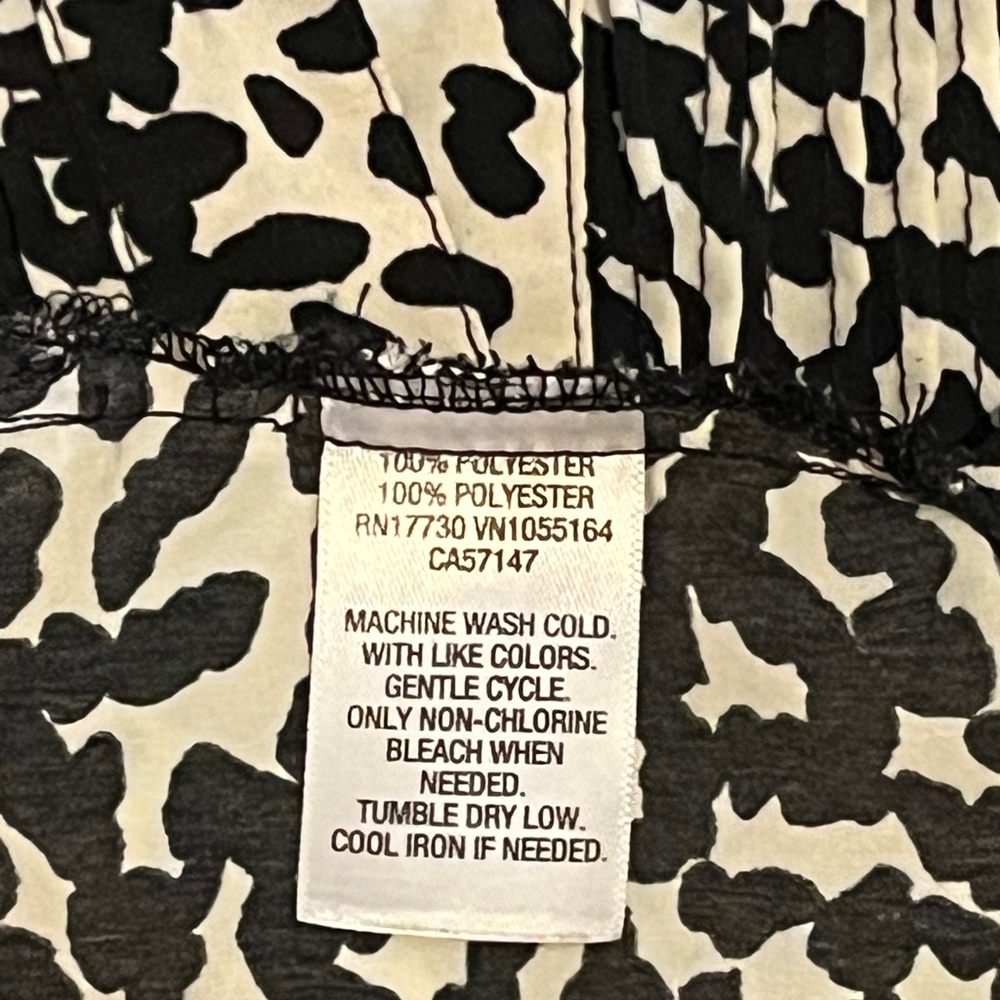 Merona Women’s Leopard Print Blouse Size L - Picture 8 of 8
